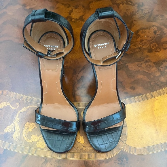 Givenchy Embossed Leather Ankle Strap Black Sandals Size 7 - Picture 2 of 8